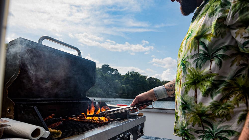 Grillfloß mieten Berlin Köpenick Sommer-Event Marine Events